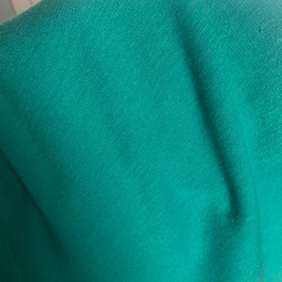 Sophisticated green dress - Picture 5 of 5